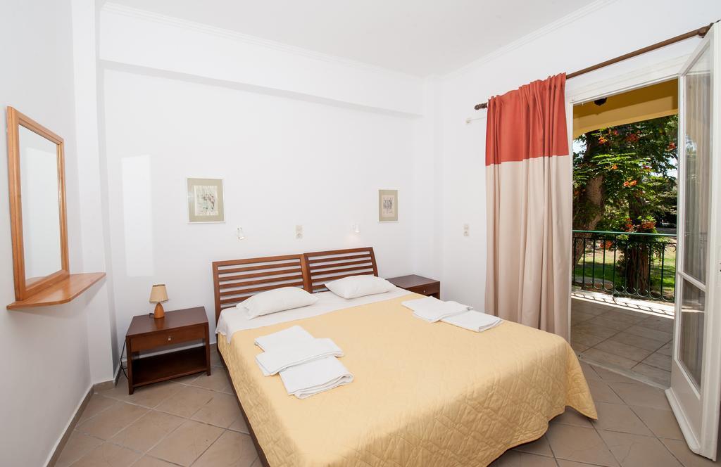 Zarkadis Beach Apartments Tsilivi  Rum bild